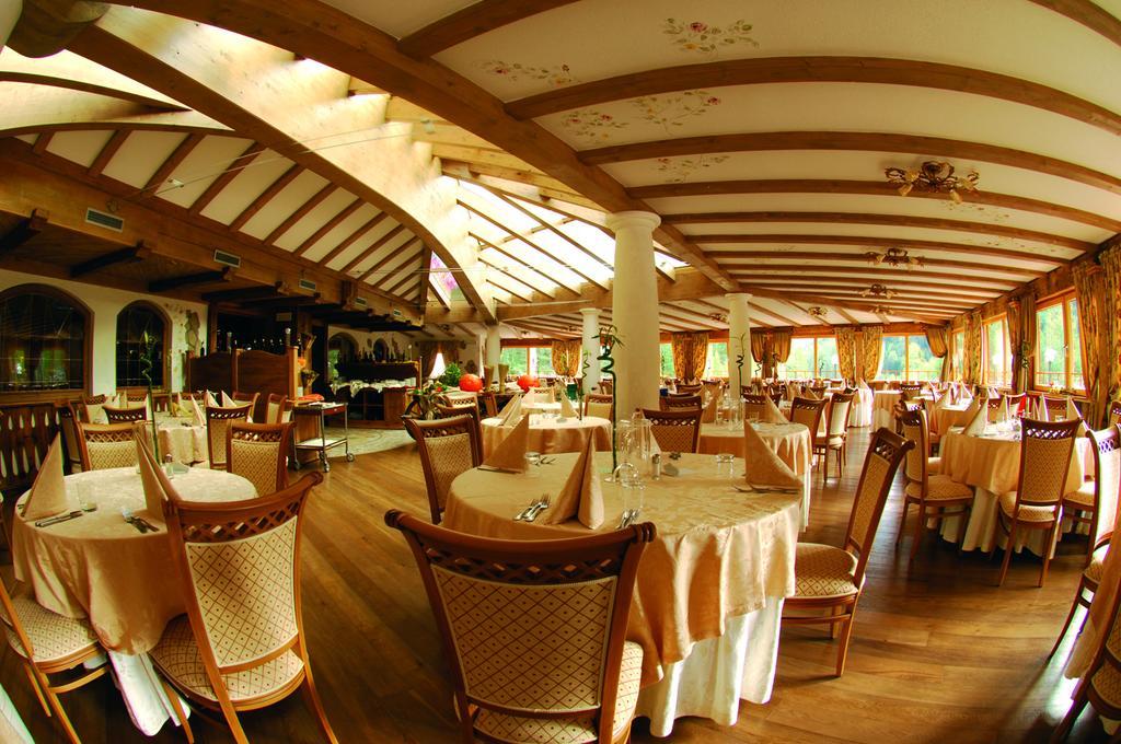 Hotel Shandranj Tesero Exterior foto